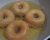 Foto langkah ke 4 dari resep 61. Donat Mulus Empuk No Ulen.