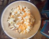 Foto del paso 2 de la receta: Empanada casera de atún con huevo cocido y de bacon con queso