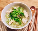 Hình bước làm 3 của món Canh Ức Gà & Lá Súp Lơ Trắng
