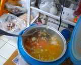 รูปขั้นตอนการทำที่ 4 ของ ข้าวแกงกะหรี่หมูหม้อหุงข้าว