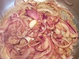Rôti de bœuf de bonne maman à l'oignon caramélisés