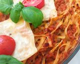 Sült lecsókrémes darált pulyka, laska tésztával, sajttal recept fázis 5 fotója