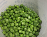 A picture of step 1 of Mutter paneer.