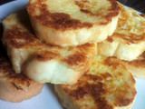 Tostadas francesas o torrejas con pan baguette/flauta