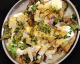 A picture of step 4 of Palak (Spinach) Pakoda Chaat.