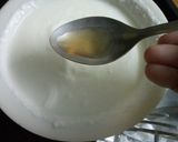 A picture of step 3 of Mango Yoghurt Parfait.
