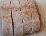 Foto del paso 1 de la receta: Brochetas de ciabatta y mozzarella con ensalada de borlotti