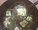 Hình bước làm 2 của món Canh cá cơm nhật + đậu phụ trắng+ rong biển