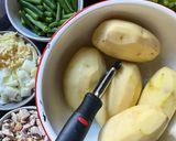 A picture of step 1 of Cottage Pie.