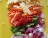 Foto langkah ke 1 dari resep Tumis Kangkung Saus Tiram.