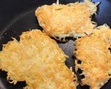 A picture of step 3 of Potato Rösti with saffron.