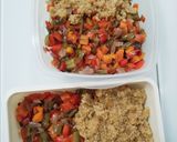 Foto del paso 3 de la receta: Quinoa con verduras y hamburguesa de salmón y merluza
