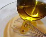 Foto del paso 1 de la receta: Bizcocho de yogur y limón rápido al microondas
