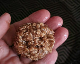 Foto del paso 5 de la receta: Galletitas de avena en sartén 🍪 (edición verano 🏖 🥵 🔥)
