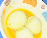 A picture of step 3 of Egg into egg.