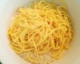 Foto del paso 7 de la receta: Espaguetis cacio e pepe (queso y pimienta negra)
