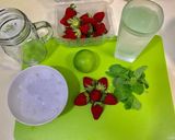 Hình bước làm 1 của món Strawberry 🍓 & Coconut Mojito Mocktail
