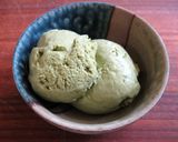 A picture of step 9 of Matcha Ice Cream Sandwiches.