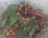 Foto langkah ke 4 dari resep Nasi Merah Goreng Pelangi.