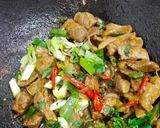 Foto langkah ke 4 dari resep Tumis Daging Sapi.