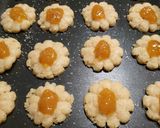 Foto del passaggio 2 della ricetta Dolcetti a base di frolla con farina di mandorle e cannella