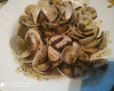 Foto del paso 3 de la receta: Almejas en salsa verde