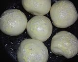 Foto langkah ke 5 dari resep Burger bun teflon.