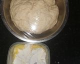 Foto del paso 1 de la receta: Medialunas de manteca