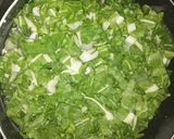 Foto del paso 1 de la receta: Guiso de acelga con papas fritas