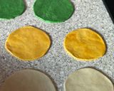 A picture of step 4 of Spinach, carrot and plain puris.