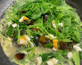 金銀蛋莧菜（皮蛋+鹹蛋）｜蔬食、蛋素的食譜步驟3照片