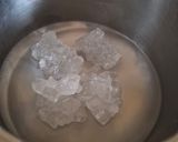 A picture of step 3 of Bengal currant murabba (karonda).