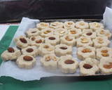 Foto del paso 9 de la receta: Polvorones con forma de flor