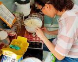 Hình bước làm 2 của món Bánh bông lan quy mini giòn tan
