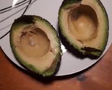 Une image de l'étape 1 de Oeuf cocotte en avocat.