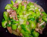 Hình bước làm 4 của món Tim heo xào mướp