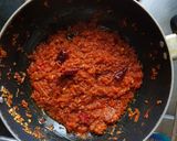 A picture of step 3 of Murgh Akhrot.
