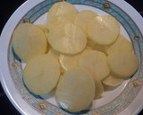 Foto del paso 1 de la receta: Milhoja de patata con jamón y foie