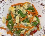 Foto langkah ke 5 dari resep Buncis Wortel Telur Orak Arik.