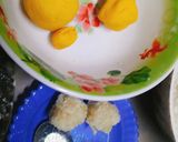 Hình bước làm 2 của món Bánh bí đỏ nhân dừa