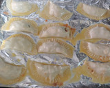Foto del paso 6 de la receta: Obleas rellenas de atún pisto y huevo duro
