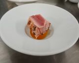 Foto del paso 4 de la receta: Taco de atún sellado en sal de mar y salsa de jengibre adobada