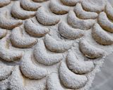 Hình bước làm 6 của món Vanillekipferl (Bánh Cookie Vanila)