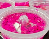 Foto langkah ke 5 dari resep Puding Buah Naga.
