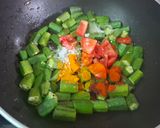 A picture of step 2 of Bhindi with Sesame Seeds Paste or Tilottoma Bhindi.