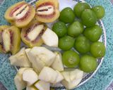 Foto langkah ke 1 dari resep Jus Kiwi, Anggur & Apel.