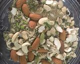 A picture of step 1 of Pista Rose cool cool Thandai.