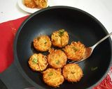 A picture of step 14 of Crispy Hash browns.