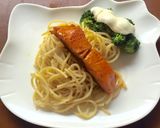 Foto langkah ke 5 dari resep Spaghetti Aglio E Olio with Honey Glazed Salmon.