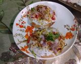 दही बड़ा चाट (dahi vada chaat recipe in Hindi) रेसिपी चरण 10 फोटो